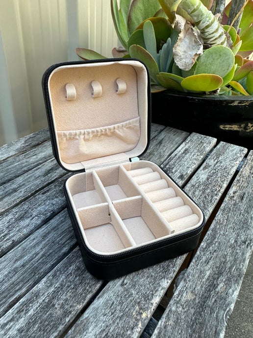 Highland Cow Jewellery Case